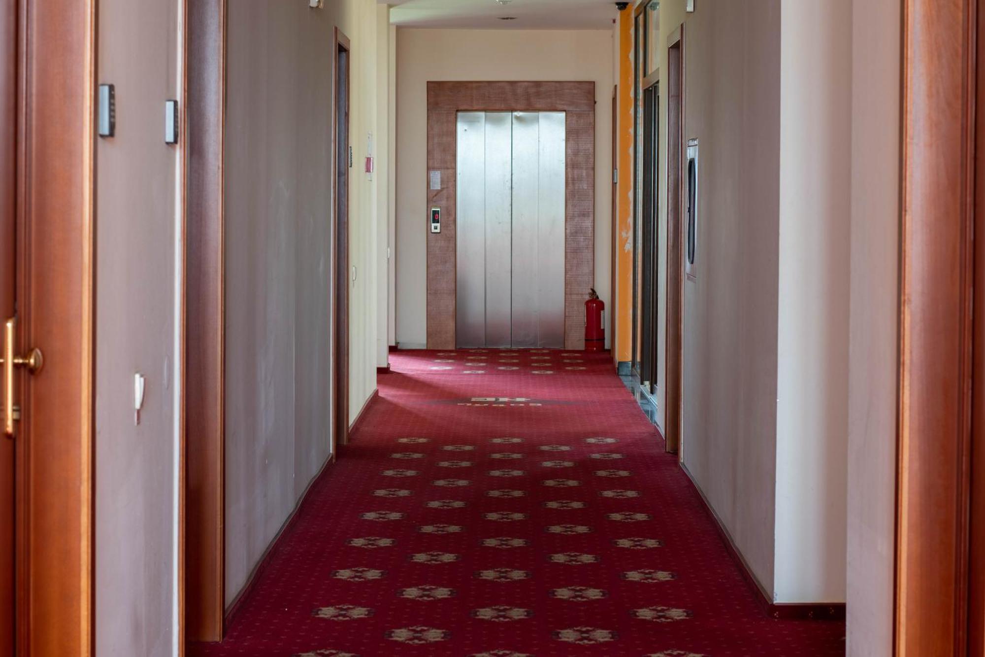 Hotel Coral Satu Mare Exterior foto